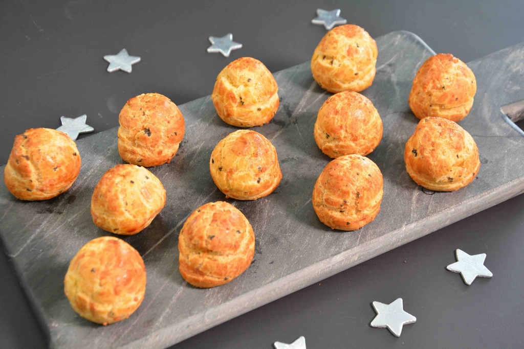 16 Gougères truffe noire - 175G